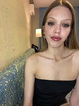 KateMariett online show from April 19, 2026, 9:06 pm