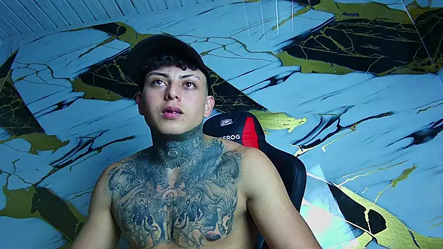 Kevin22 222 online show from January 28, 2025, 3:57 am