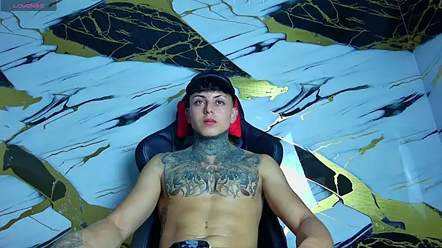 Kevin22 222 online show from February 7, 2025, 8:20 pm