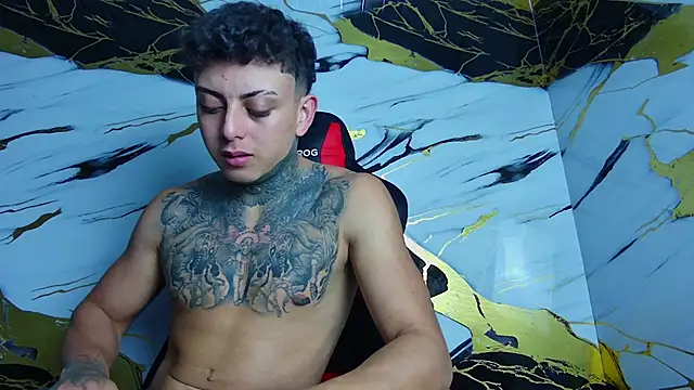 Kevin22 222 online show from February 11, 2025, 6:08 am