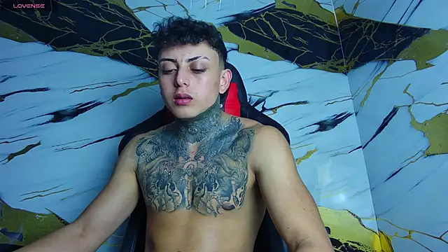 Kevin22 222 online show from March 4, 2025, 4:06 am