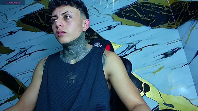 Kevin22 222 online show from March 13, 2025, 10:32 pm