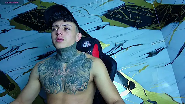 Kevin22 222 online show from March 17, 2025, 10:38 pm