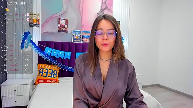 Kelly Cuutie online show from October 3, 2025, 1:02 am