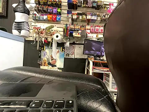 RawRyder8 online show from November 7, 2025, 8:53 pm