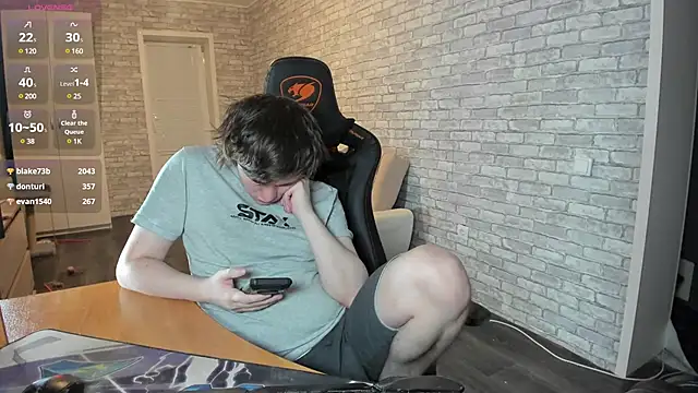 iliaskrislove online show from March 5, 2025, 3:29 pm