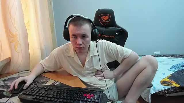 iliaskrislove online show from October 3, 2025, 4:09 am