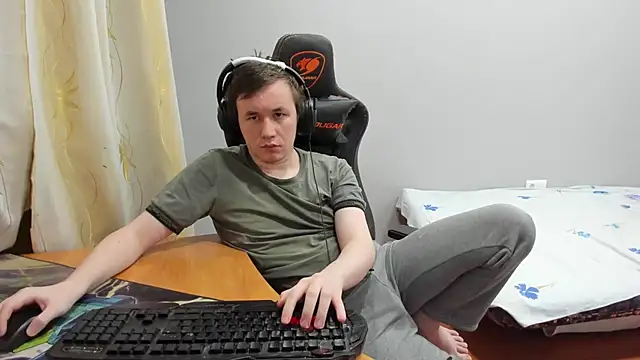 iliaskrislove online show from January 9, 2026, 12:02 am