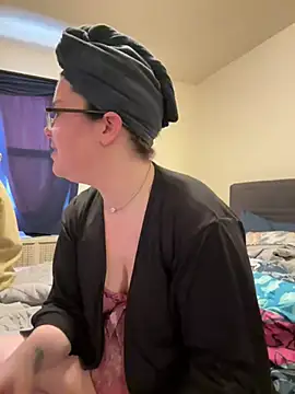Snapshot of FreakNastyLacie chatting on February 14, 2025, 1:08 pm FreakNastyLacie online show from February 14, 2025, 1:08 pm