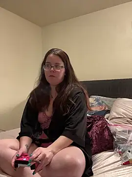Snapshot of FreakNastyLacie chatting on February 21, 2025, 4:29 am FreakNastyLacie online show from February 21, 2025, 4:29 am