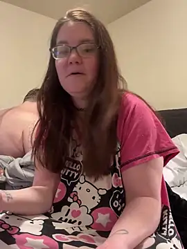 Snapshot of FreakNastyLacie chatting on March 5, 2025, 8:21 am FreakNastyLacie online show from March 5, 2025, 8:21 am