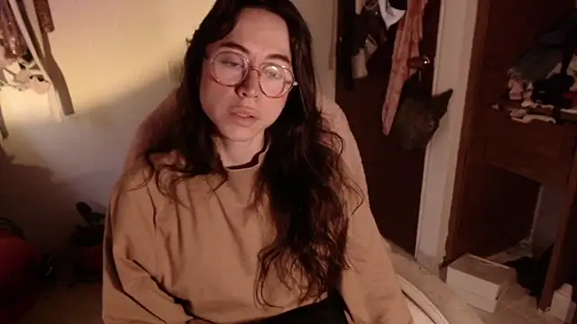 Snapshot of emily_pearl_ chatting on November 15, 2025, 10:26 pm emily pearl online show from November 15, 2025, 10:26 pm