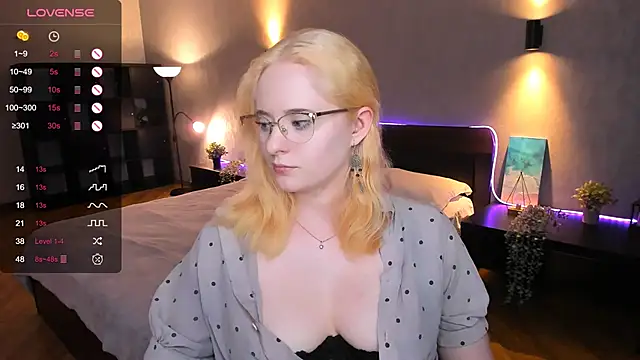 Snapshot of Aemilia_ chatting on January 24, 2025, 3:34 pm Aemilia online show from January 24, 2025, 3:34 pm