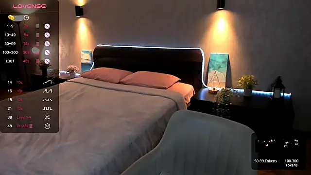 Snapshot of Aemilia_ chatting on February 15, 2025, 12:33 pm Aemilia online show from February 15, 2025, 12:33 pm