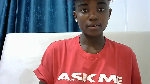 Latiffagodess online show from November 7, 2025, 3:34 pm