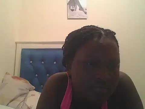 Snapshot of Heavy_ass chatting on February 18, 2025, 6:26 pm Heavy ass online show from February 18, 2025, 6:26 pm