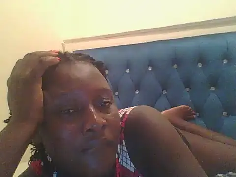 Snapshot of Heavy_ass chatting on February 21, 2025, 6:15 pm Heavy ass online show from February 21, 2025, 6:15 pm