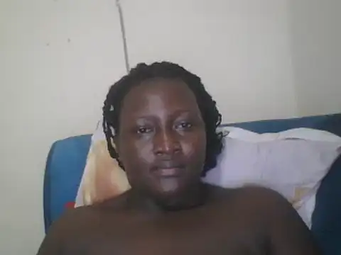 Snapshot of Heavy_ass chatting on February 22, 2025, 5:46 pm Heavy ass online show from February 22, 2025, 5:46 pm