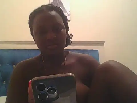 Snapshot of Heavy_ass chatting on February 23, 2025, 5:07 pm Heavy ass online show from February 23, 2025, 5:07 pm