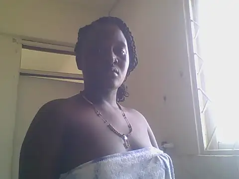 Snapshot of Heavy_ass chatting on February 24, 2025, 9:53 am Heavy ass online show from February 24, 2025, 9:53 am
