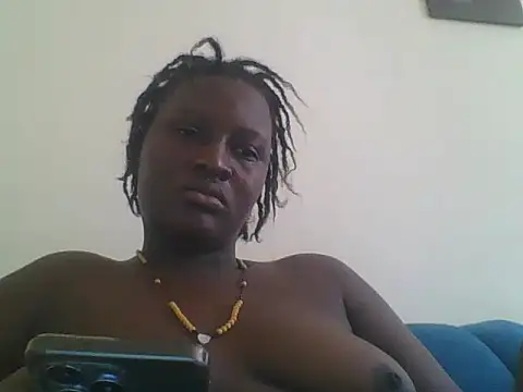 Snapshot of Heavy_ass chatting on March 17, 2025, 7:24 am Heavy ass online show from March 17, 2025, 7:24 am
