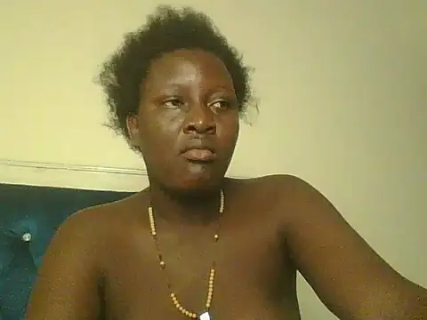 Snapshot of Heavy_ass chatting on March 18, 2025, 8:15 pm Heavy ass online show from March 18, 2025, 8:15 pm