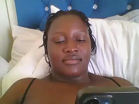 Snapshot of Heavy_ass chatting on September 10, 2025, 6:24 am Heavy ass online show from September 10, 2025, 6:24 am