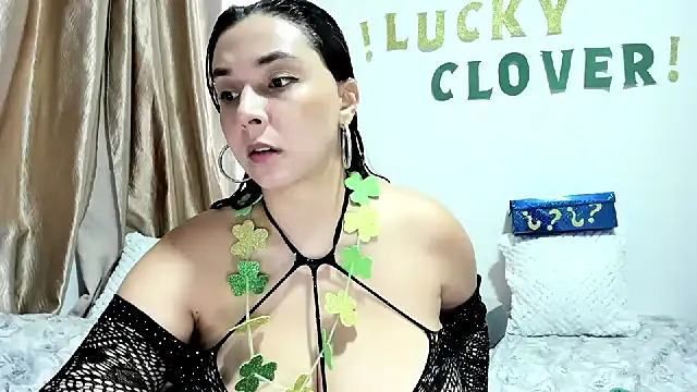 SuzyGamingFairy online show from March 18, 2026, 7:28 pm