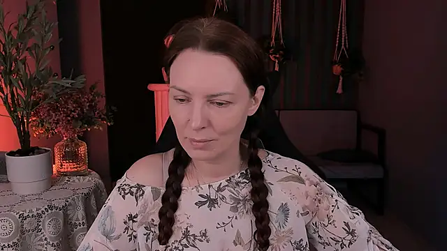 VandaRossi online show from September 30, 2025, 9:58 am