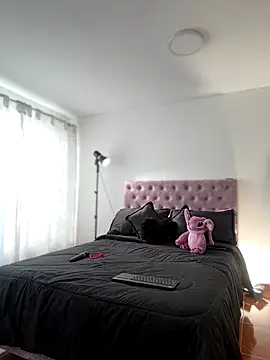 Snapshot of samantha_evans2 chatting on November 11, 2025, 9:26 pm samantha evans2 online show from November 11, 2025, 9:26 pm