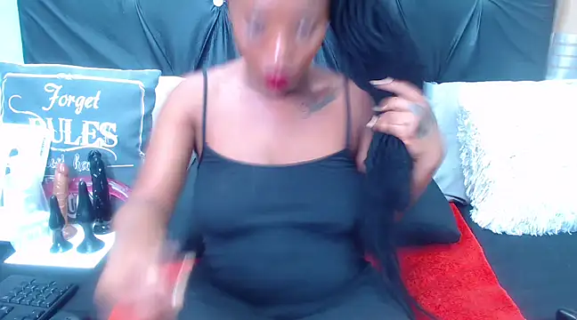 spicydiver38 online show from January 28, 2025, 12:11 pm