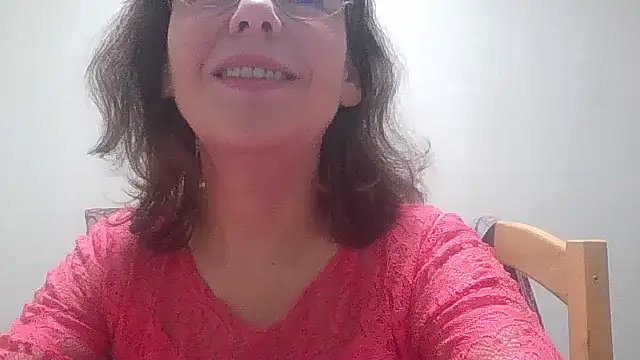 HollyJewel online show from November 9, 2025, 7:23 pm