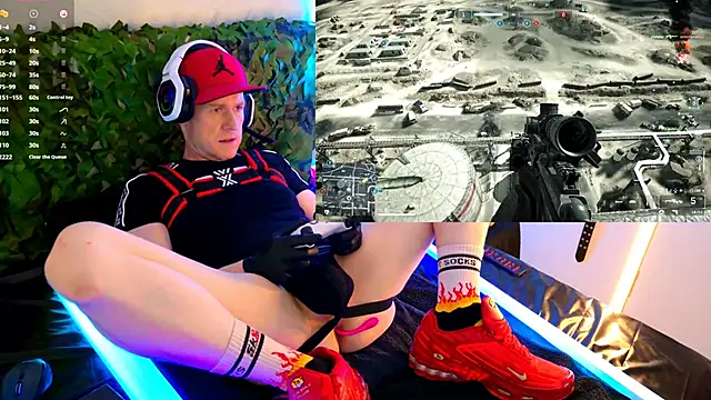 Snapshot of Fuc71 chatting on October 13, 2025, 6:08 pm Fuc71 online show from October 13, 2025, 6:08 pm