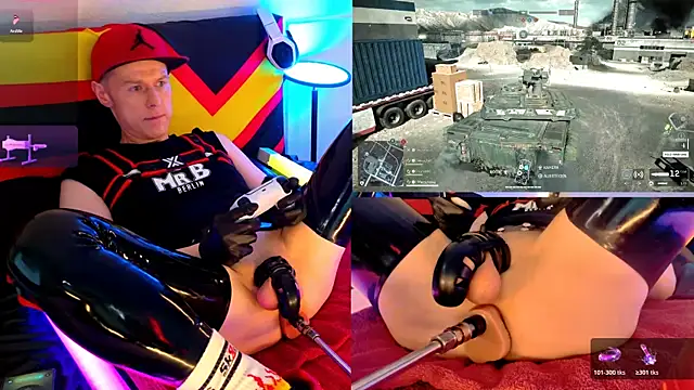 Snapshot of Fuc71 chatting on October 17, 2025, 2:30 pm Fuc71 online show from October 17, 2025, 2:30 pm