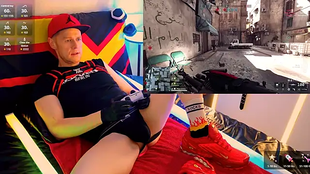 Snapshot of Fuc71 chatting on October 21, 2025, 6:52 pm Fuc71 online show from October 21, 2025, 6:52 pm