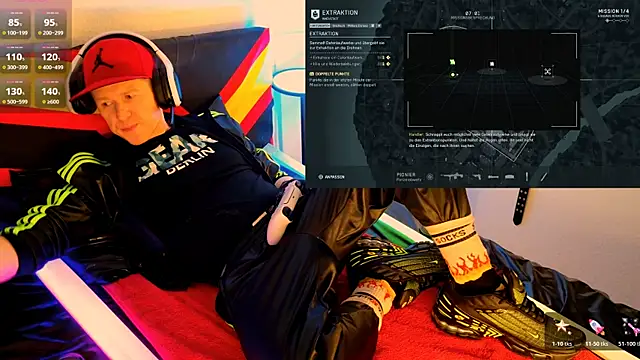 Snapshot of Fuc71 chatting on October 29, 2025, 5:36 pm Fuc71 online show from October 29, 2025, 5:36 pm