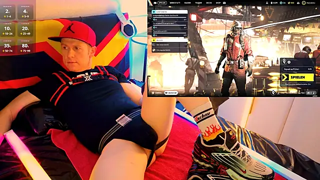 Snapshot of Fuc71 chatting on November 3, 2025, 4:41 pm Fuc71 online show from November 3, 2025, 4:41 pm