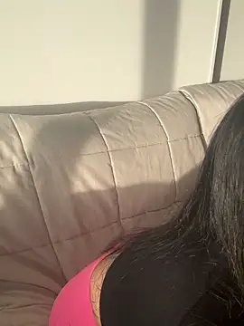 ZoeZayd online show from January 15, 2026, 4:44 pm