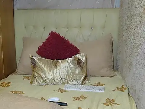 Snapshot of Xxxsluts chatting on November 15, 2025, 4:43 am Xxxsluts online show from November 15, 2025, 4:43 am