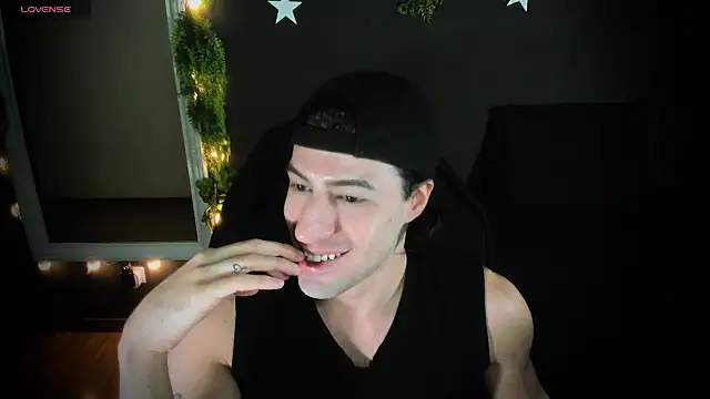 Snapshot of newjeff chatting on May 2, 2026, 6:24 pm newjeff online show from May 2, 2026, 6:24 pm