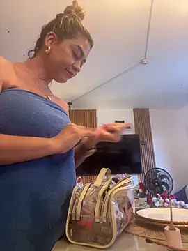 JoannaStanford online show from October 24, 2025, 10:06 pm