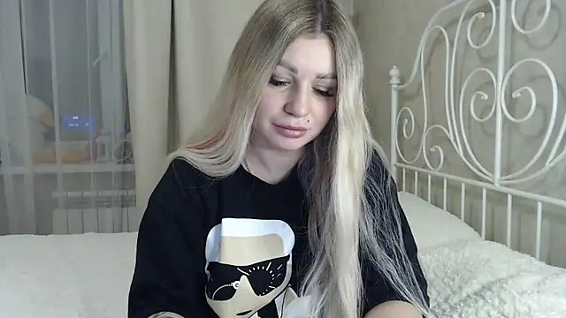 Snapshot of ShyEvaa chatting on January 24, 2025, 2:08 pm ShyEvaa online show from January 24, 2025, 2:08 pm