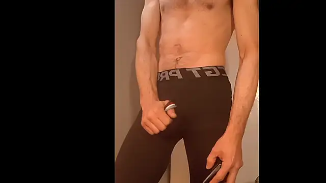 slendt94 online show from October 19, 2025, 10:27 am