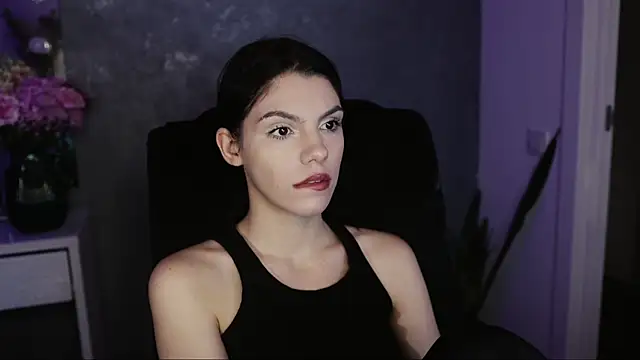 Snapshot of mistress__rochelle chatting on December 11, 2024, 1:26 am mistress rochelle online show from December 11, 2024, 1:26 am