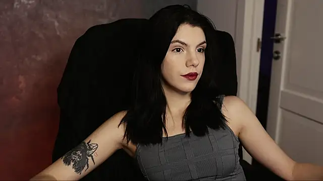Snapshot of mistress__rochelle chatting on February 6, 2025, 5:51 pm mistress rochelle online show from February 6, 2025, 5:51 pm