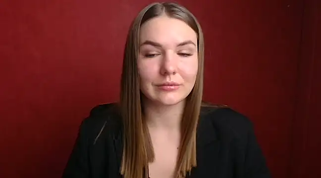 Snapshot of Glory_air chatting on December 23, 2024, 4:06 pm Glory air online show from December 23, 2024, 4:06 pm