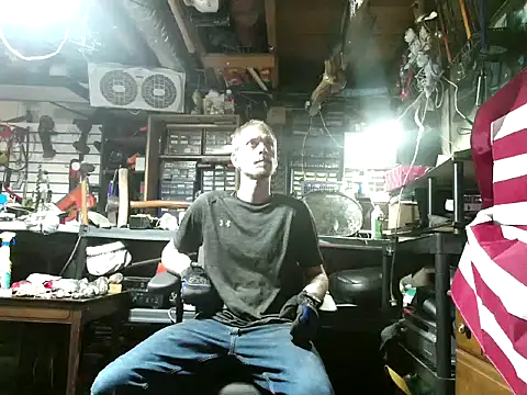 Snapshot of mrwinsalot88 chatting on October 2, 2025, 11:17 am mrwinsalot88 online show from October 2, 2025, 11:17 am