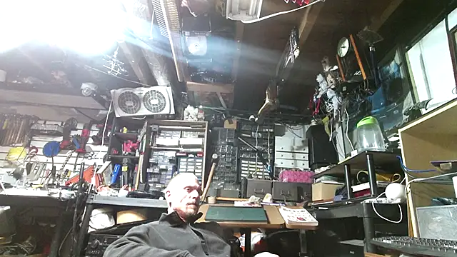 Snapshot of mrwinsalot88 chatting on October 16, 2025, 7:09 am mrwinsalot88 online show from October 16, 2025, 7:09 am