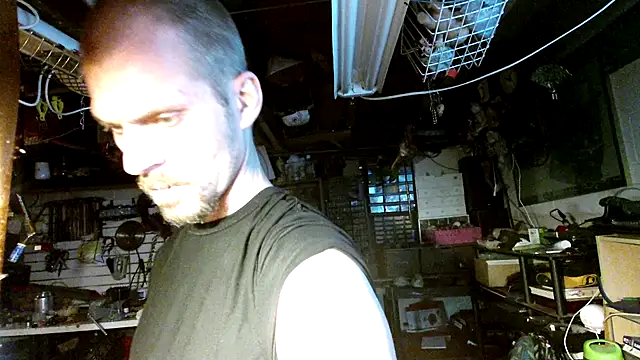 Snapshot of mrwinsalot88 chatting on October 17, 2025, 5:54 am mrwinsalot88 online show from October 17, 2025, 5:54 am