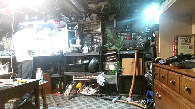 Snapshot of mrwinsalot88 chatting on October 25, 2025, 6:10 am mrwinsalot88 online show from October 25, 2025, 6:10 am